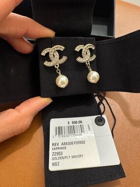 CHANEL earrings - costume jewelry